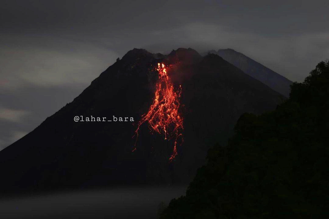 Merapi Foto By Lahar Bara