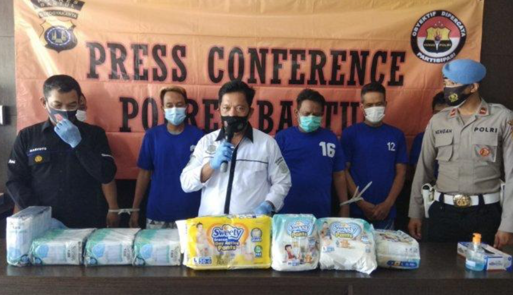 GARONG: Para pelaku diamankan Polres Bantul Jogjakarta. (foto: istimewa)