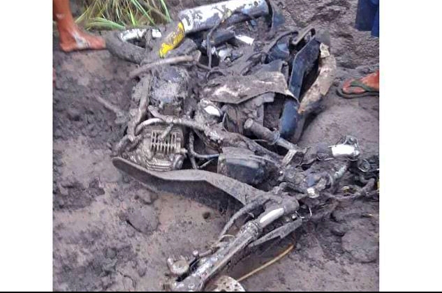 Sepeda motor milik warga yang jadi korban banjir lahar dingin merapi (25/1/2021)-(Foto: istimewa)