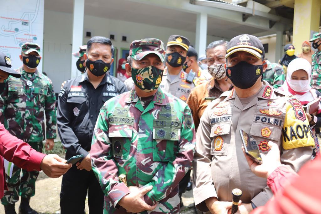 Pantau Posko PPKM Mikro di Semarang, Ini Pesan Kapolda Jateng
