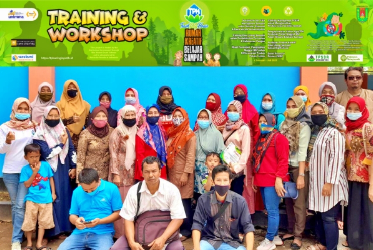 Rumah Kreatif Belajar Sampah gelar pelatihan di Desa Wringinputih