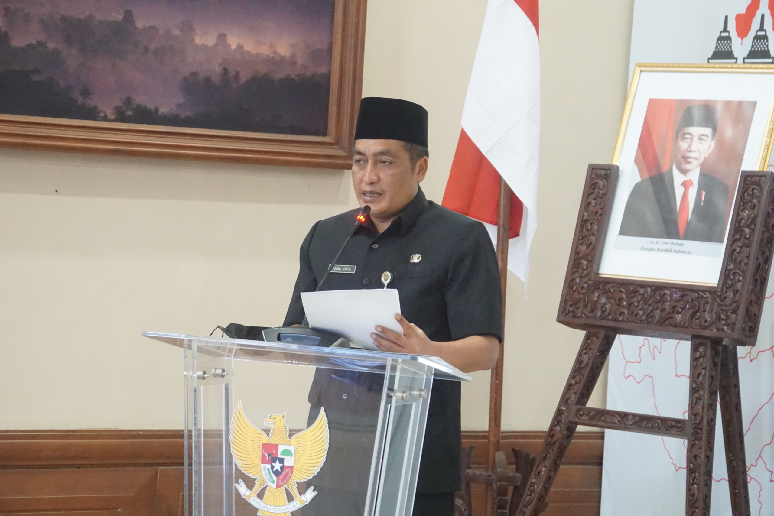 Bupati Magelang, Zaenal Arifin saat membacakan laporan pertanggungjawaban (LKPJ) dalam sidang paripurna DPRD