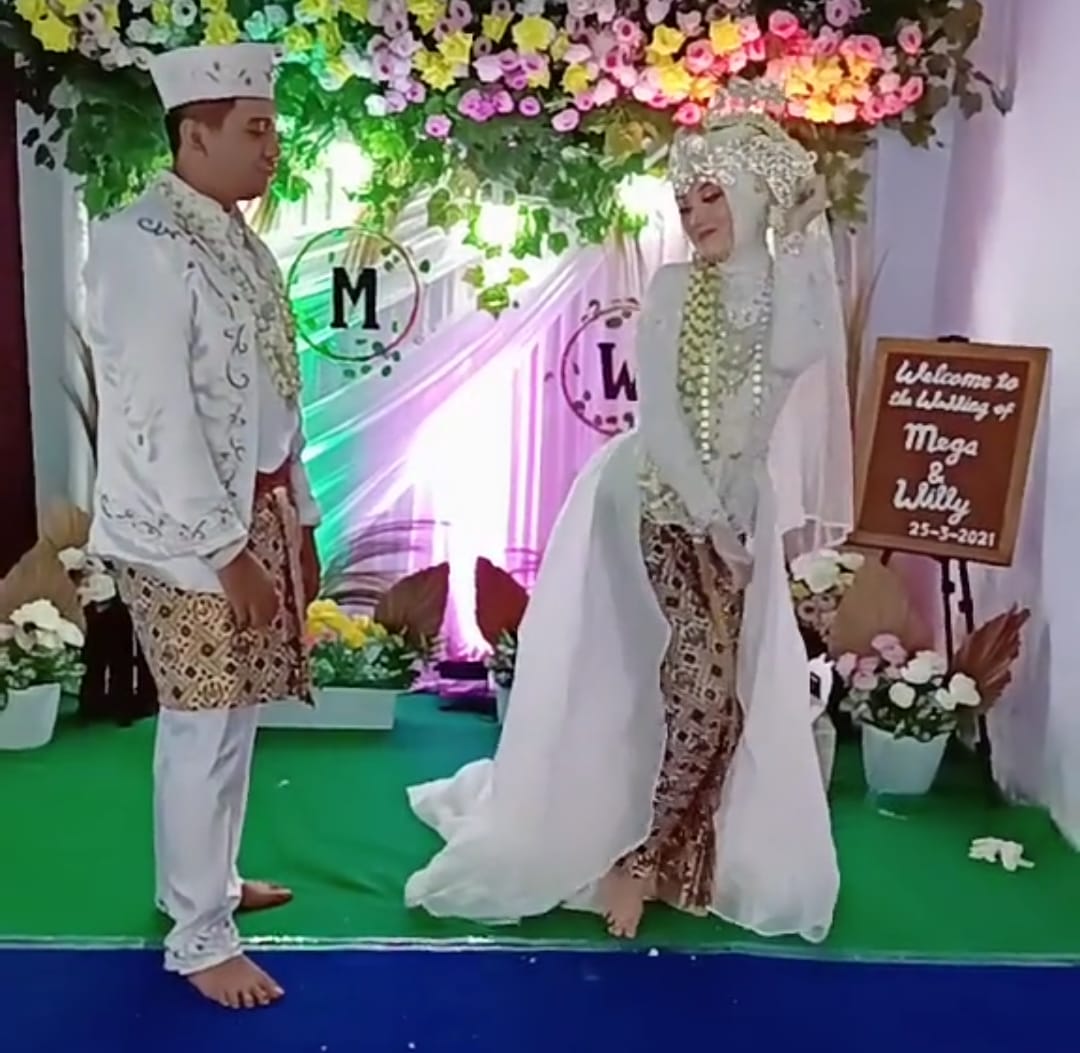 Viral Pengantin Wanita Asal Magelang Goyang TikTok Saat Acara Pernikahan
