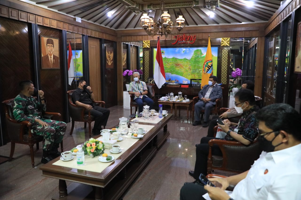 Ganjar Sebut Jawa Tengah Tak Terdampak Terorisme