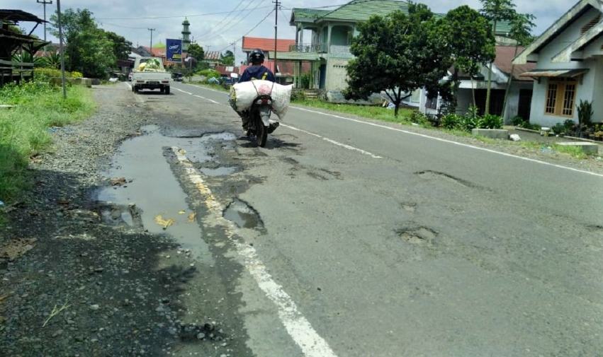 pelayanan informasi jalan rusak