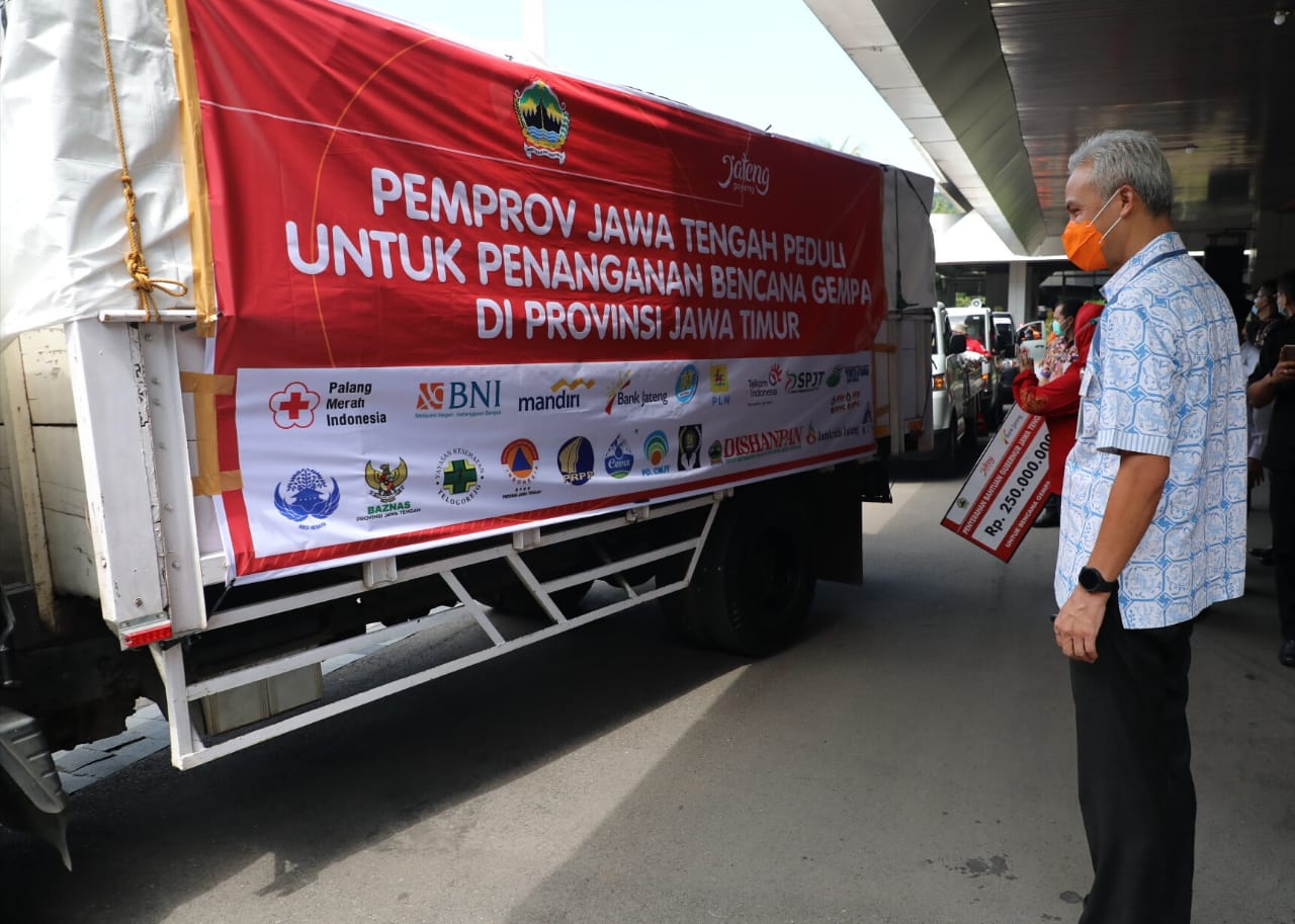Jateng kirimkan bantuan logistik ke lokasi bencana alam (foto: ihr)