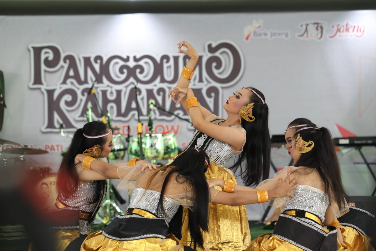 Salah satu pentas Panggung Kahanan saat di Kendal