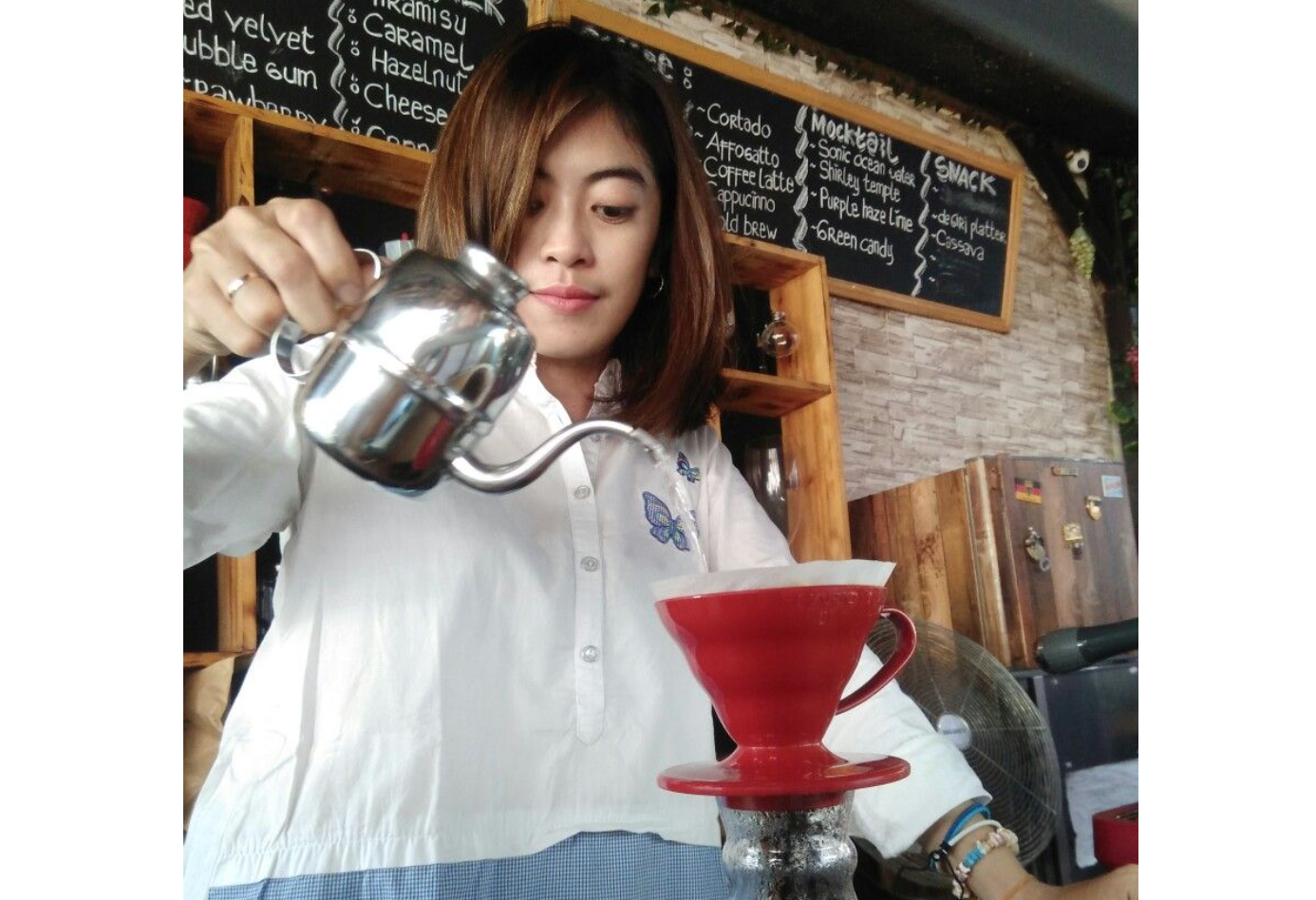 Gambar ilustrasi bartender. (sumber: ist)