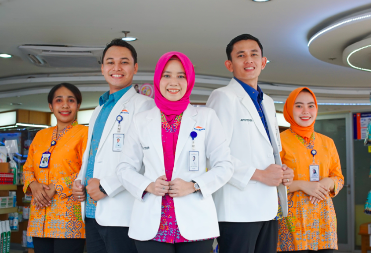 Pegawai PT Kimia Farma Persero. (foto: ist)