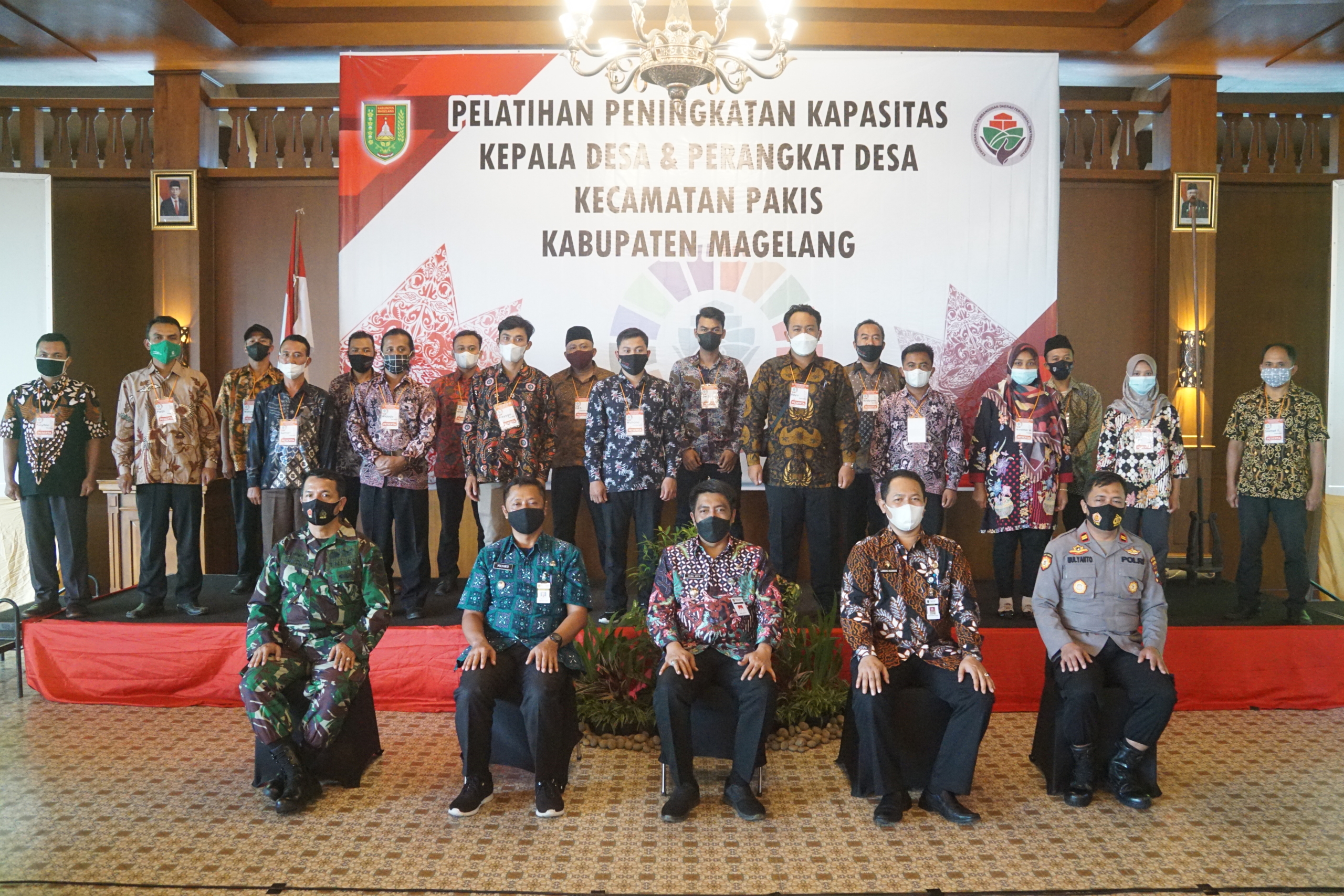 pelatihan peningkatan kapasitas kepala desa dan perangkat desa se-Kecamatan Pakis