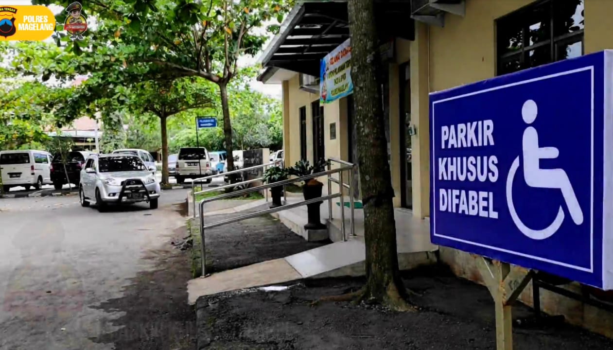 Lokasi parkir khusus difabel dan saranan prasarana lain tersedia di Mako Polres Magelang