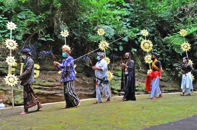 (21/5/2021)-Pembukaan Festival Lima Gunung XX_2021 di Pakis_Foto By Antara