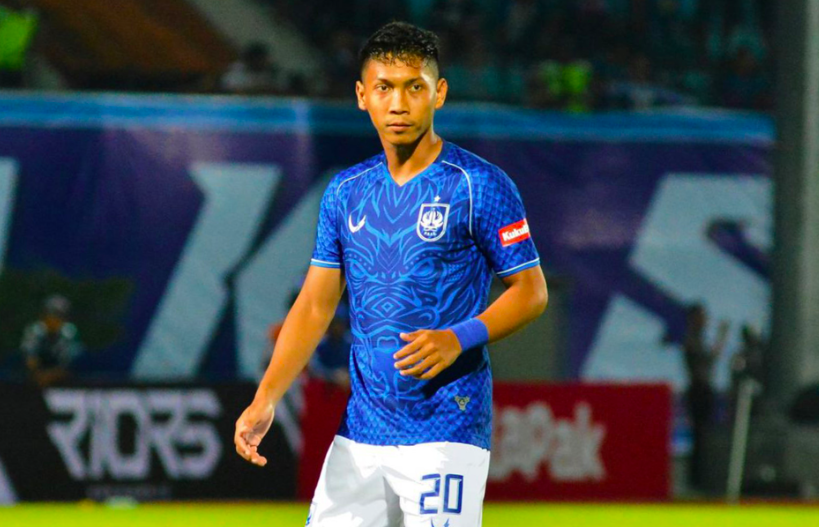Soni Setiawan (20) saat membela Klub PSIS Semarang. (foto: ist)