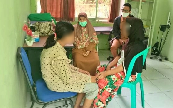 Seorang anak depresi saat diantar ibunya ke dokter karena tak dibelikan gaged