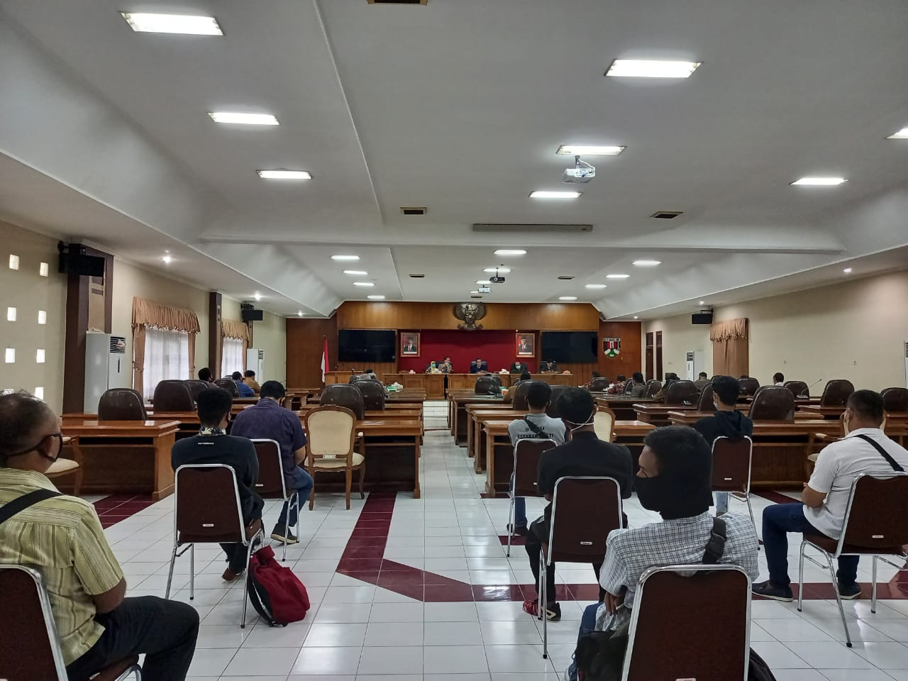 THL Pemkot Magelang saat audiensi dengan DPRD Kabupaten Magelang (5/5/2021)