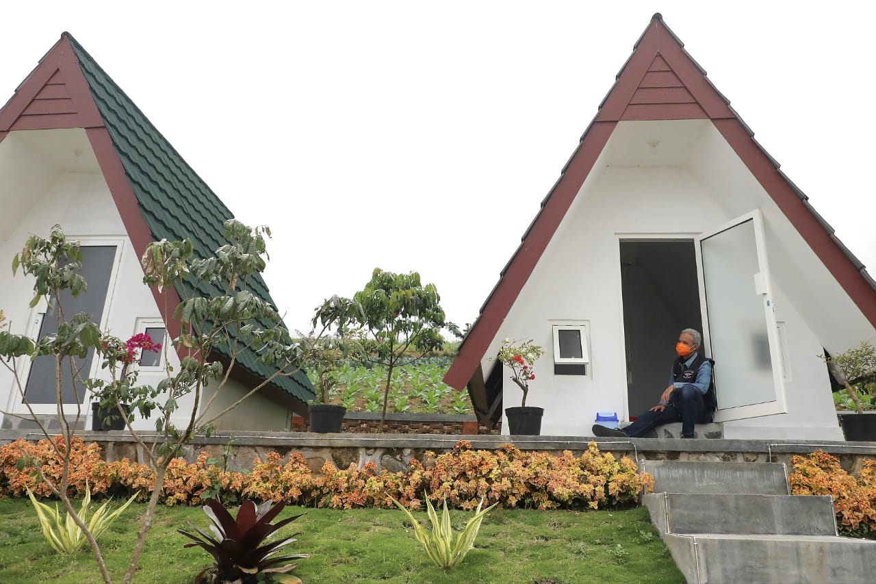 Kunjungi Glamping Linggarjati, Ganjar: Ini Keren Sekali