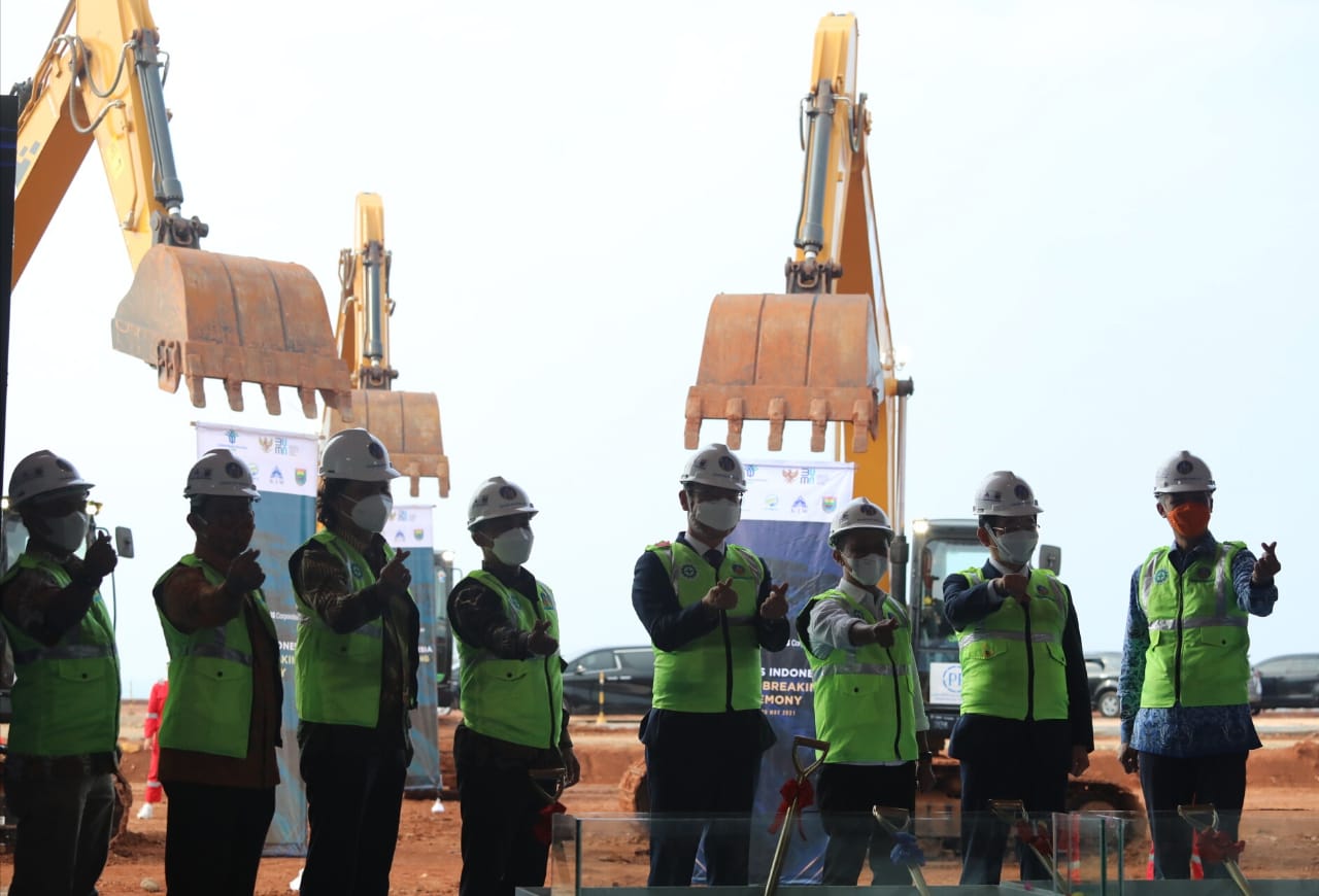 Satu Perusahaan Kaca Besar asal Korsel Berinvestasi di Kawasan Industri Batang