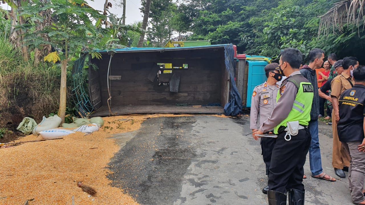Kronologi Kecelakaan Antara Truk dan Motor di Windusari, Satu Korban Meninggal Dunia