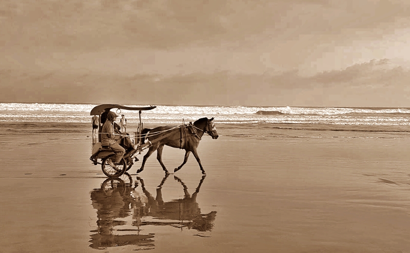 foto di pantai parangtritis Yogyakarta yang terkenal horor