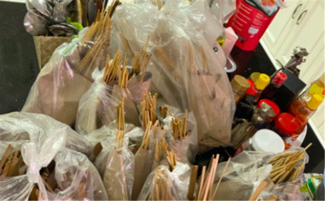Duh! Niat Pesan Sate 60 Tusuk yang Datang Malah 60 Bungkus Senilai Nyaris Rp1,5 Juta