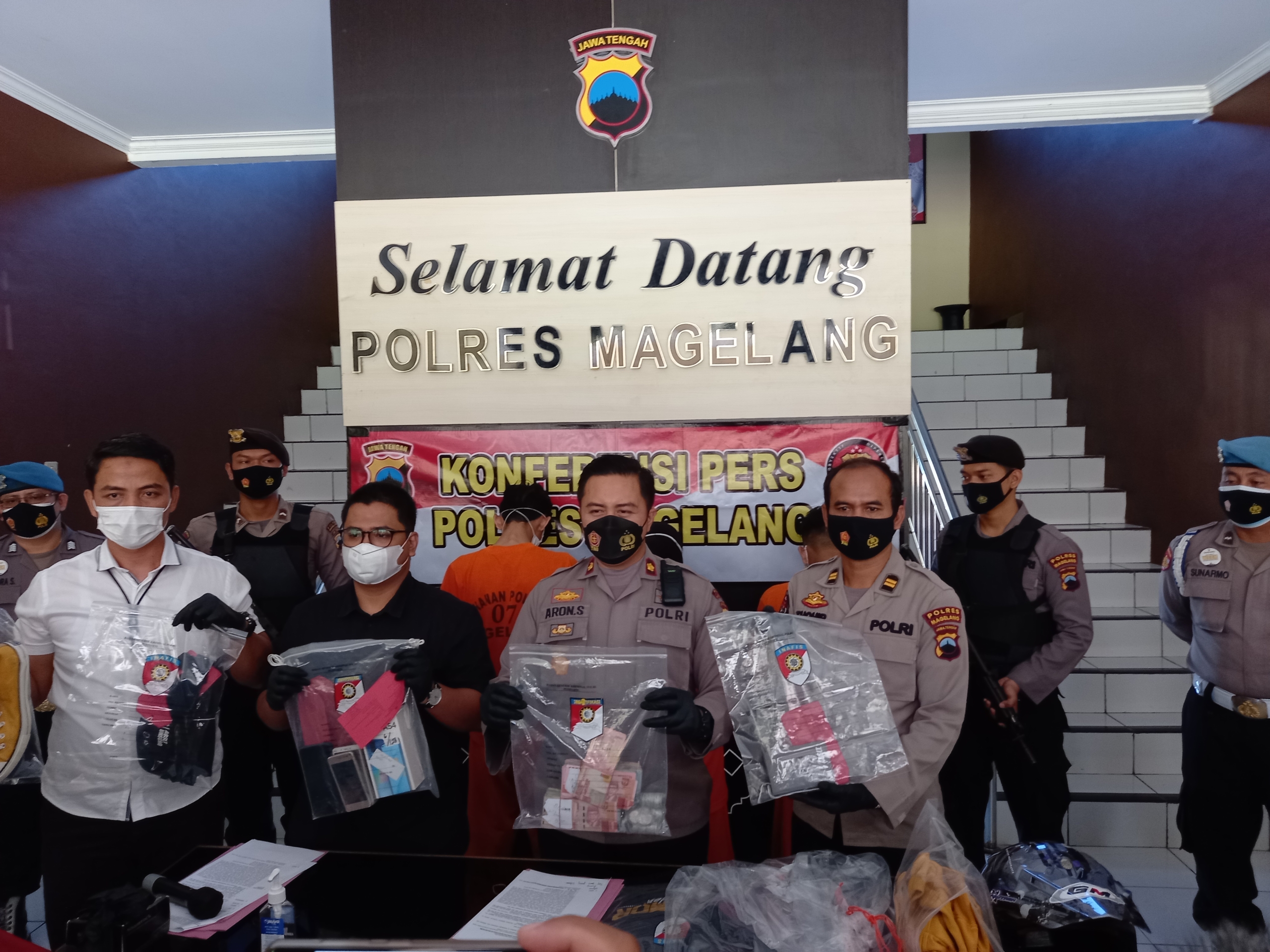 Polisi Ringkus Komplotan Pencuri Uang di Salaman Magelang