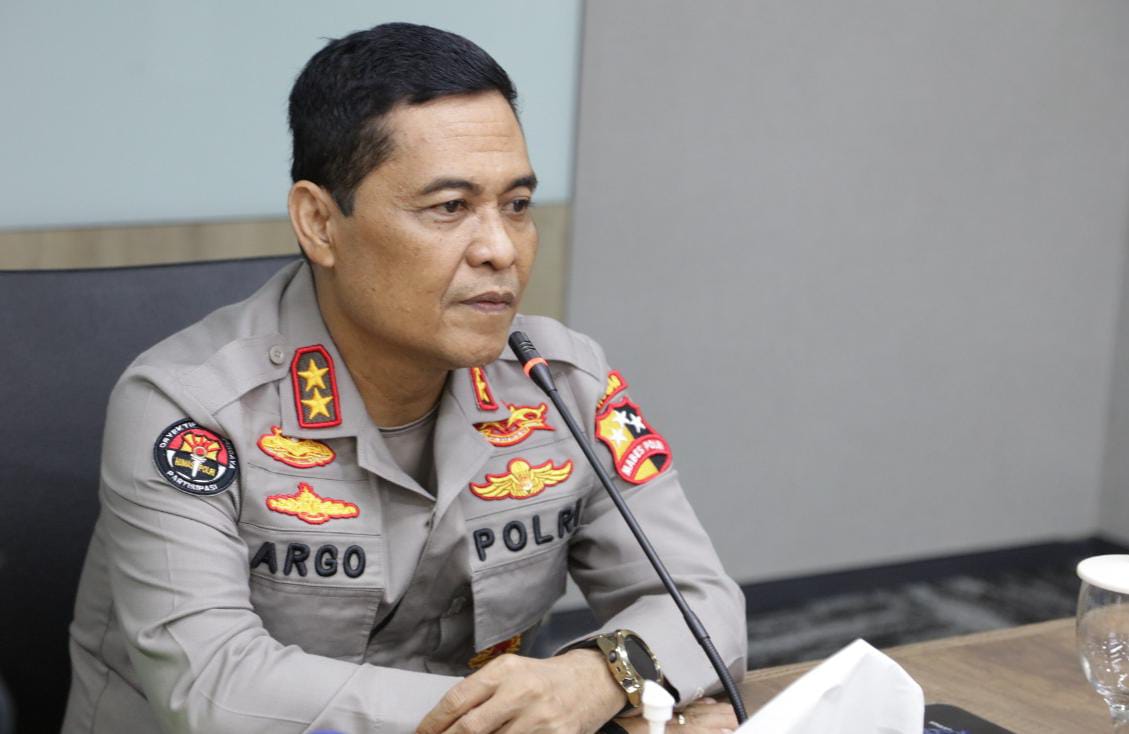 Panglima TNI dan Kapolri Tinjau Vaksinasi di Jawa Timur