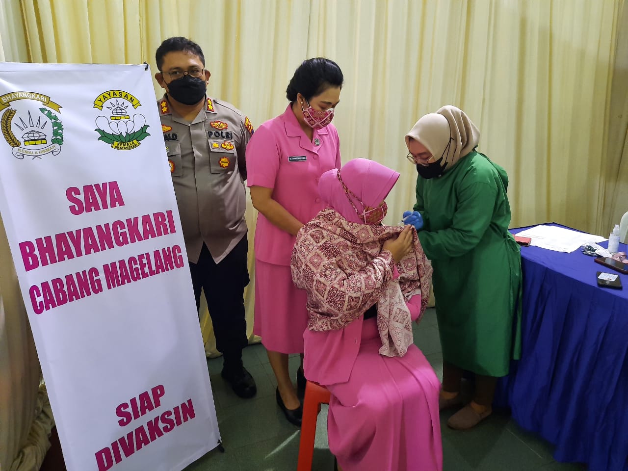 Dukung Percepatan Vaksinasi, 120 Bhayangkari Polres Magelang Disuntik Vaksin