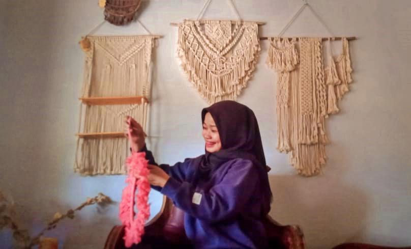 Usaha ekonomi kreatif Fera Makrame