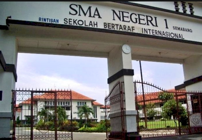 Ternyata SMA Terluas Dan Tertua Di Indonesia Berada di Jawa Tengah