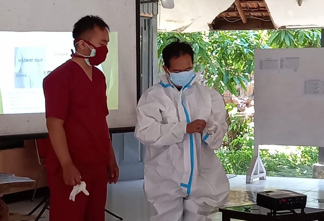 Sejumlah Relawan di Magelang Diberi Pembekalan dan Pelatihan Pemakaman Jenazah Covid-19