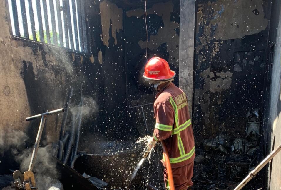 Rumah Produksi Makanan Ringan di Magelang Terbakar, Kerugian Capai Rp 50 Juta