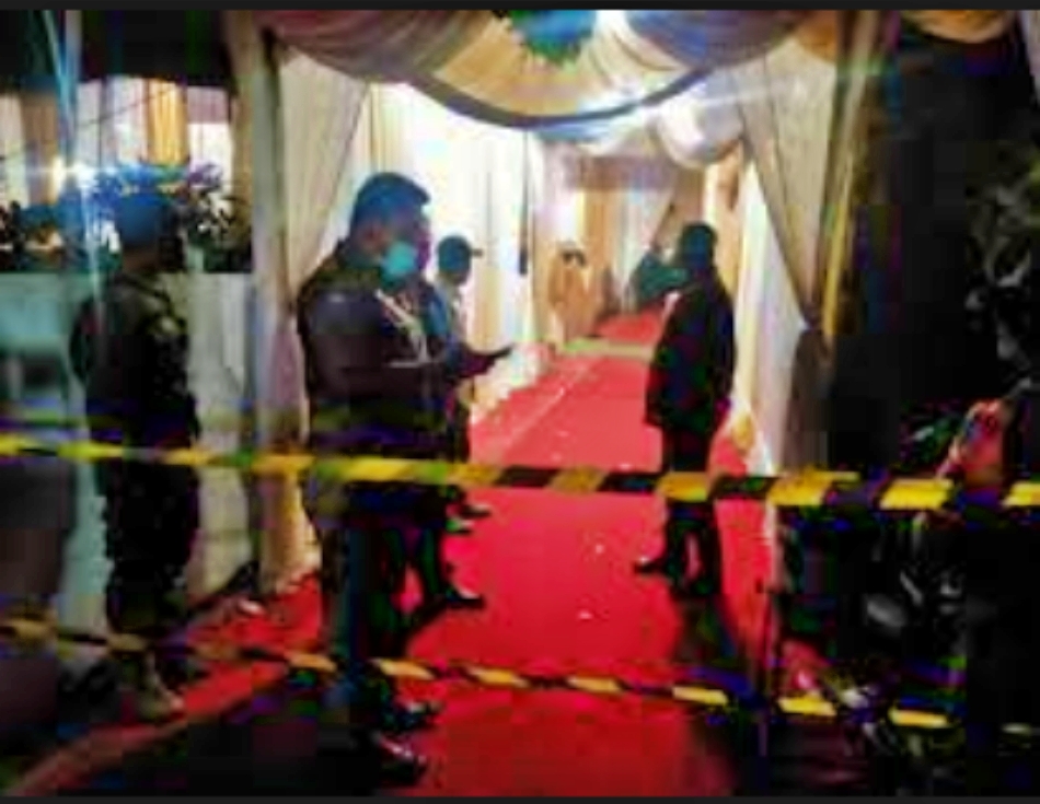 acara resepsi seorang lurah yang jadi tersangka