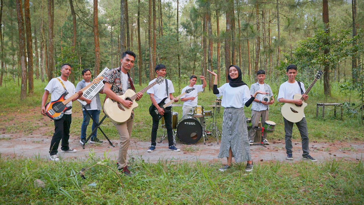 Magelang Ambyar Band musisi asal Magelang keluarkan single terbarunya