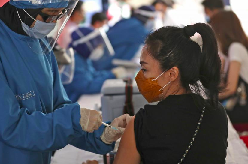 Vaksinasi Merdeka Candi yang digelar Polres Magelang digelar tiga sesi, Senin (23/8). (foto: ist)