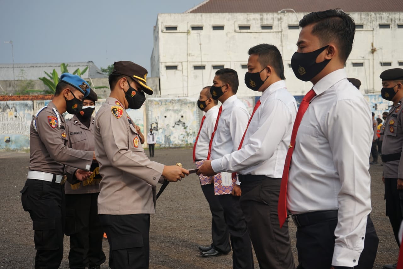 Apresiasi 18 Personel Berprestasi, Kapolres Magelang Kota Beri Penghargaan