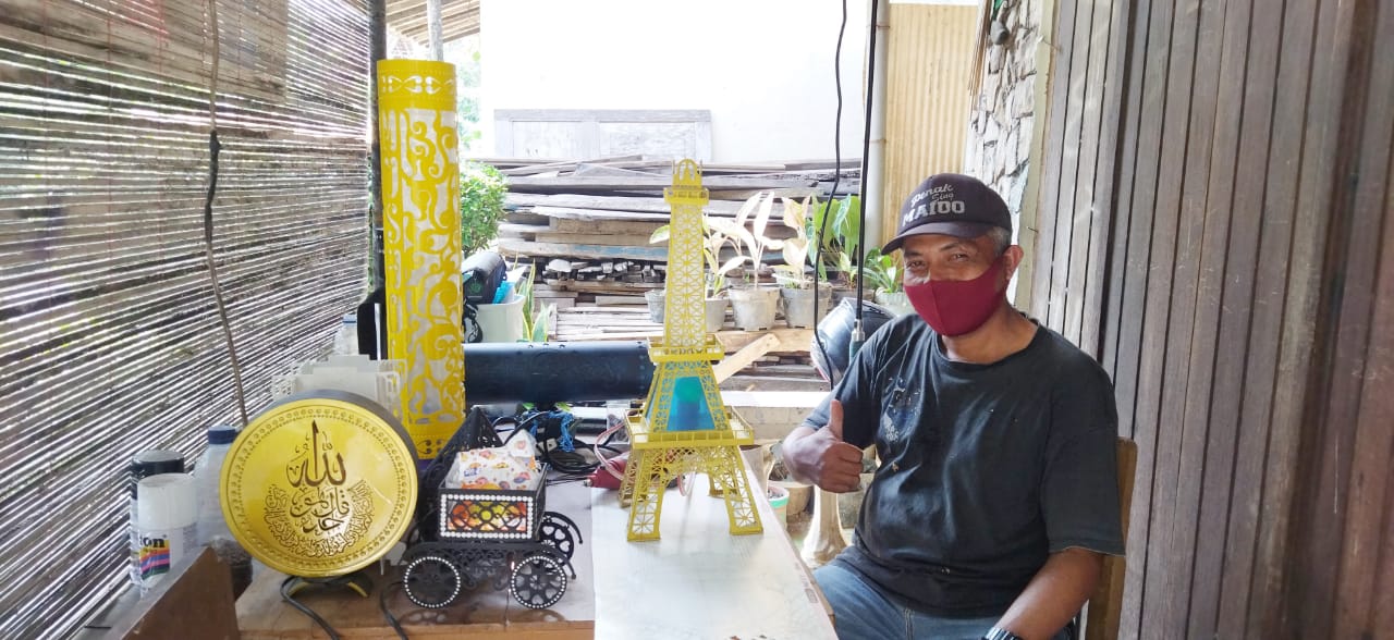 Kreatif, Warga Borobudur Magelang Ini Sulap Paralon Bekas Jadi Karya Seni