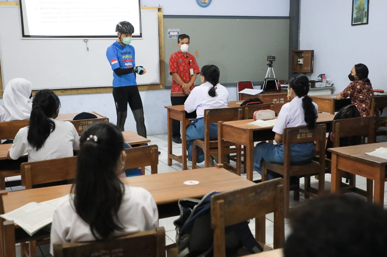 Tinjau PTM Hari Kedua, Ini Evaluasi Ganjar Pranowo