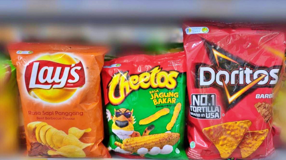 snack makanan ringan cheetos lays dan doritos