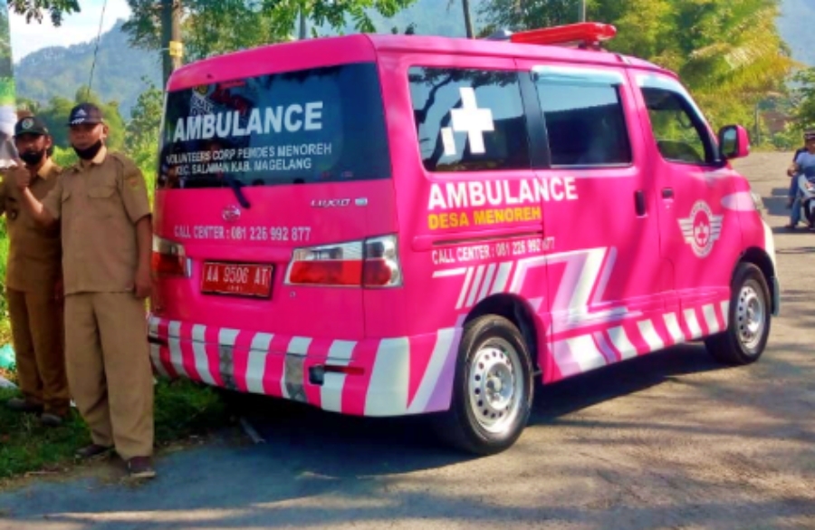 unik hanya di Magelang sebuah ambulans berwarna pink
