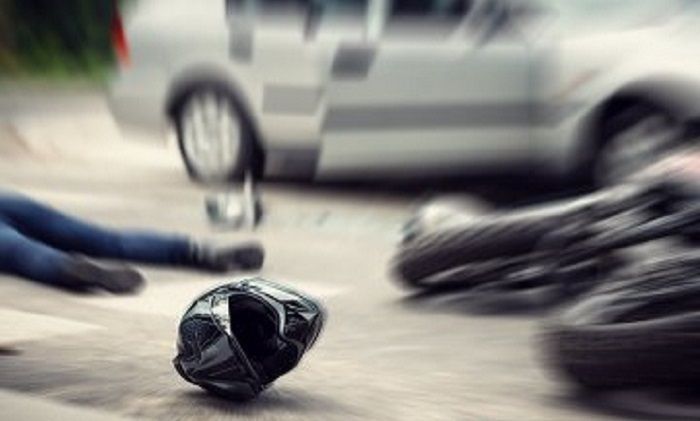Kabur Usai Tabrak Motor, Pengendara Mobil Asal Magelang Diamuk Massa