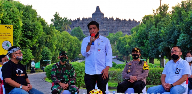 Bupati Magelang saat membicarakan vaksinasi di wilayah Kabupaten jauh dari target