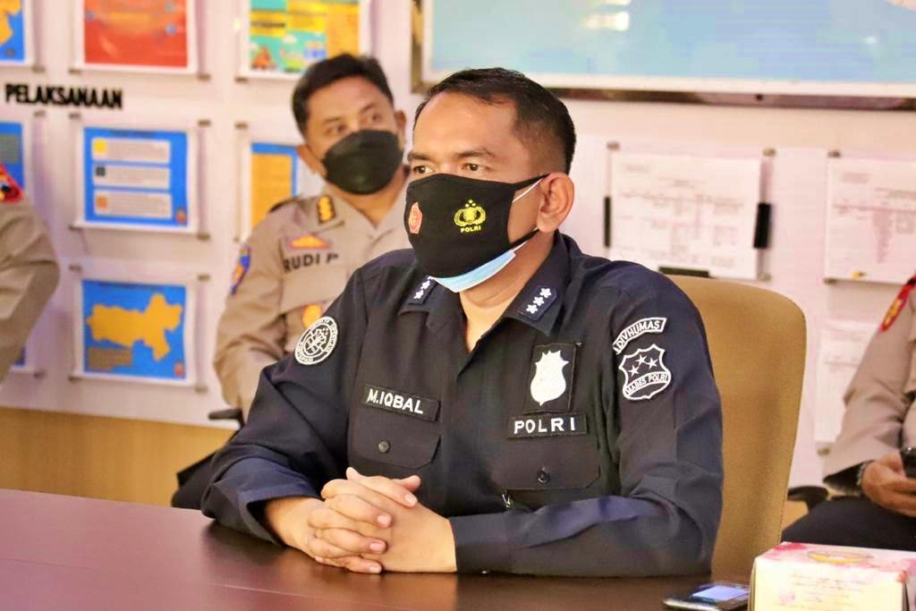 Kabidhumas, Kombes Pol M Iqbal Alqudusy saat sampaikan kabar terbaru kasus dokter campur sperma ke makanan istri temannya