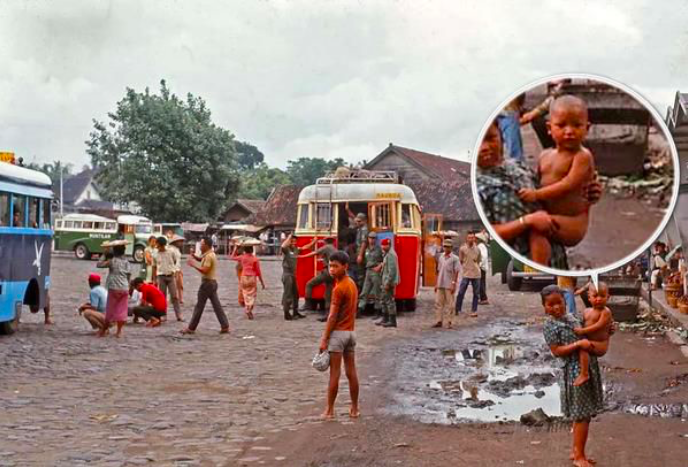 JADUL: Suasana Terminal Muntilan bekas stasiun kereta api pada tahun 1971. (sumber: instagram/ potolawasofficial)