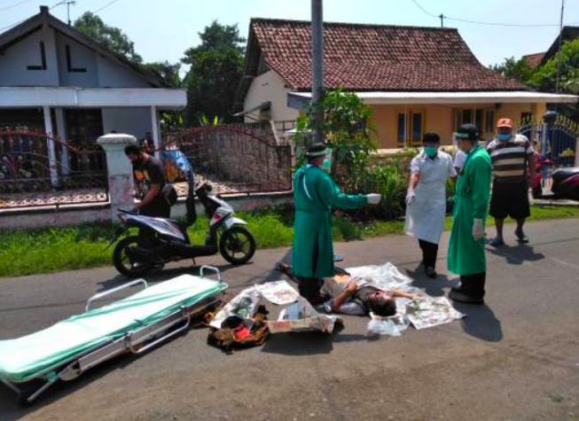 HUSNULKHATIMAH: Seorang kakek dalam perjalanan pulang meninggal dunia secara mendadak usai berobat di klinik Jogjakarta. (foto: ilustrasi/ist)