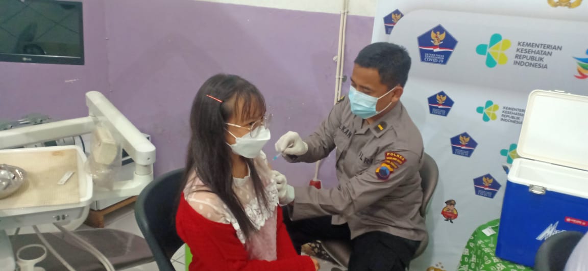 Polres Magelang Kota Gelar Vaksinasi Covid-19 Bagi Puluhan Pelajar