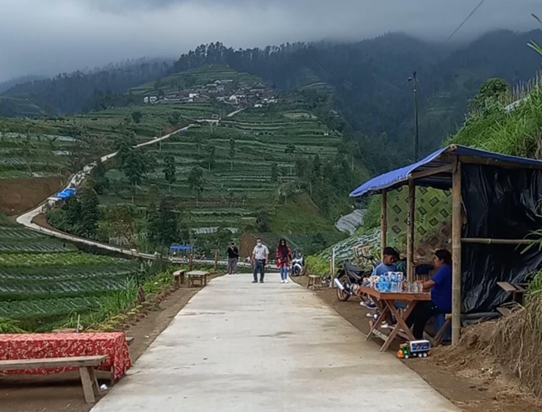 Usai Viral, Tol Kayangan Magelang Dipenuhi Pedagang
