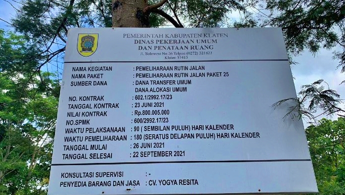 papan proyek perbaikan jalan evakuasi merapi tetapi pengerjaan tidak ada