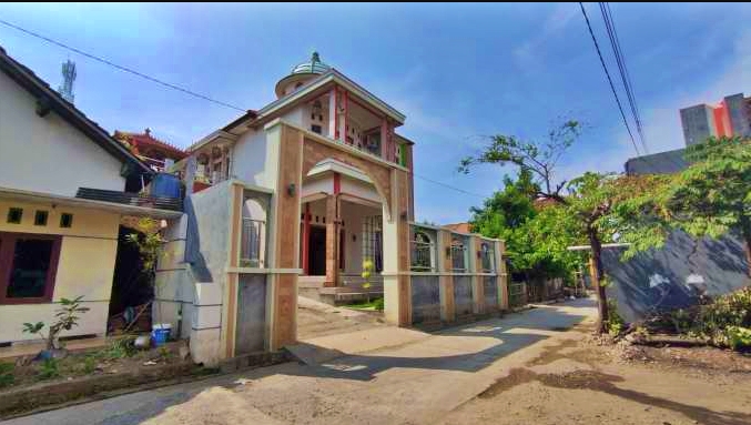 Rumah Moch Imam Rofii, nasabah bank Mandiri yang uang dalam rekeningnya bobol Rp5,8 miliar.