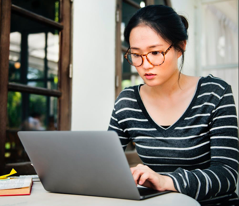 Laptop si cantik. (foto: ist)