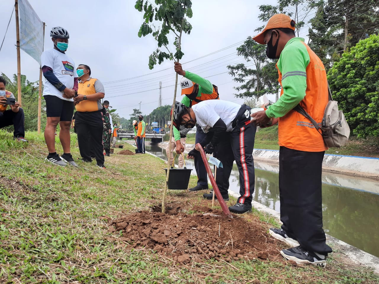 Mageri Segoro, Polres Magelang Kota Tanam 1.000 Pohon Trembesi